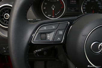 2018款奥迪Q2L 时尚动感型35TFSI