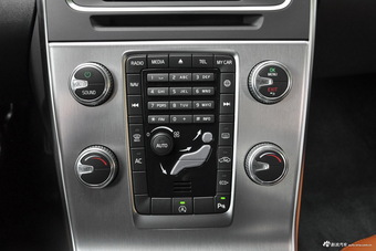 2017款沃尔沃S60L 1.5T自动T3智进版