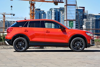 2018款奥迪Q2L 时尚动感型