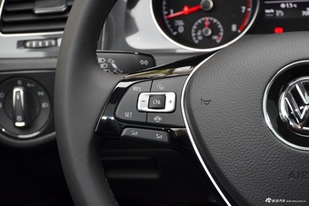 2019款高尔夫1.4T自动豪华型280TSI