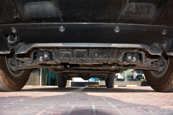 2017款纳瓦拉2.5L手动两驱旗舰版QR25