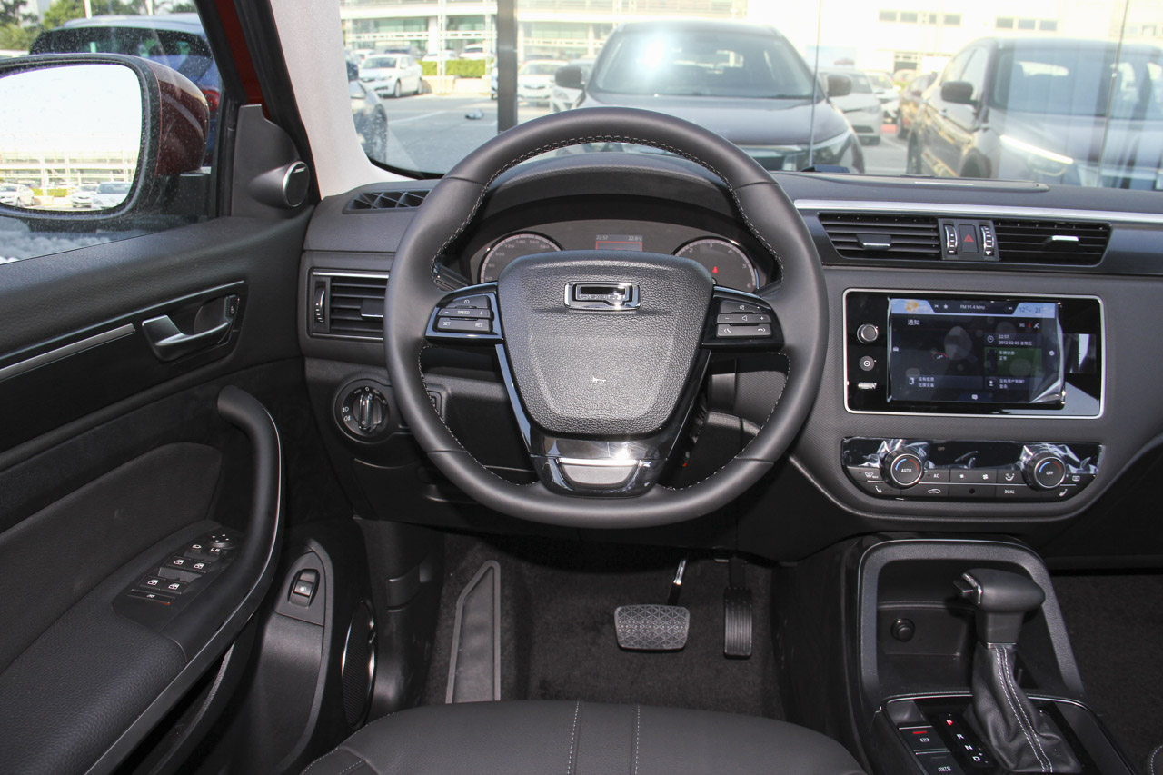 2017款观致5 1.6T自动旗舰型