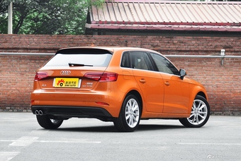 2018款奥迪A3 30周年型1.4T自动Sportback 35 TFSI进取型