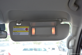 2017上汽大通D90 2.0T自动两驱水星