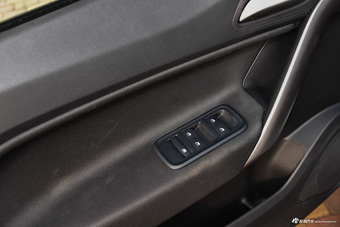 2016款锐腾 1.5T手动超值版