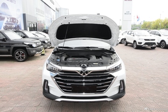 2018款北汽绅宝智行1.5T自动智领版