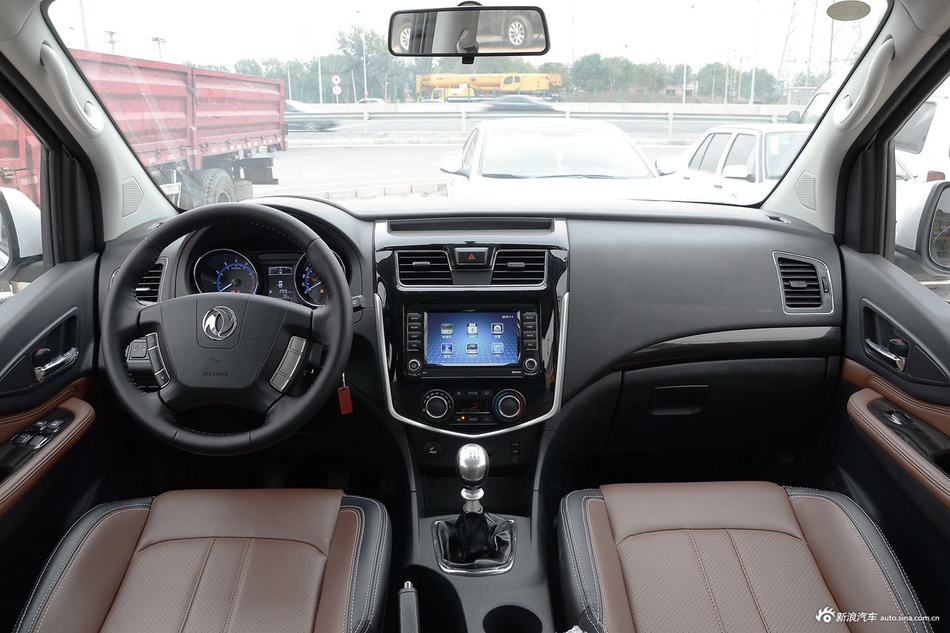 2016款东风风行F600  1.5T手动豪华型