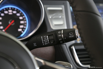 2016款众泰T600 2.0T自动尊享型运动版