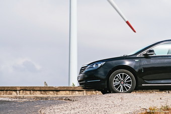 2017款荣威e950官方图