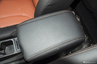 2015款 宝骏560 1.8L手动精英型