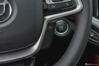 2018款中华V6 1.5T自动尊贵型