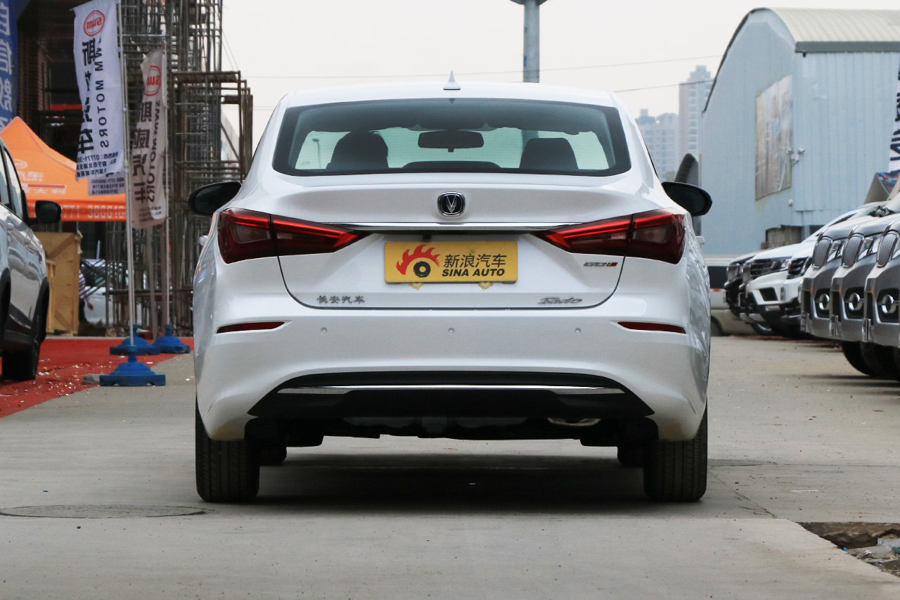 2018款逸动1.6L GDI手动时尚型