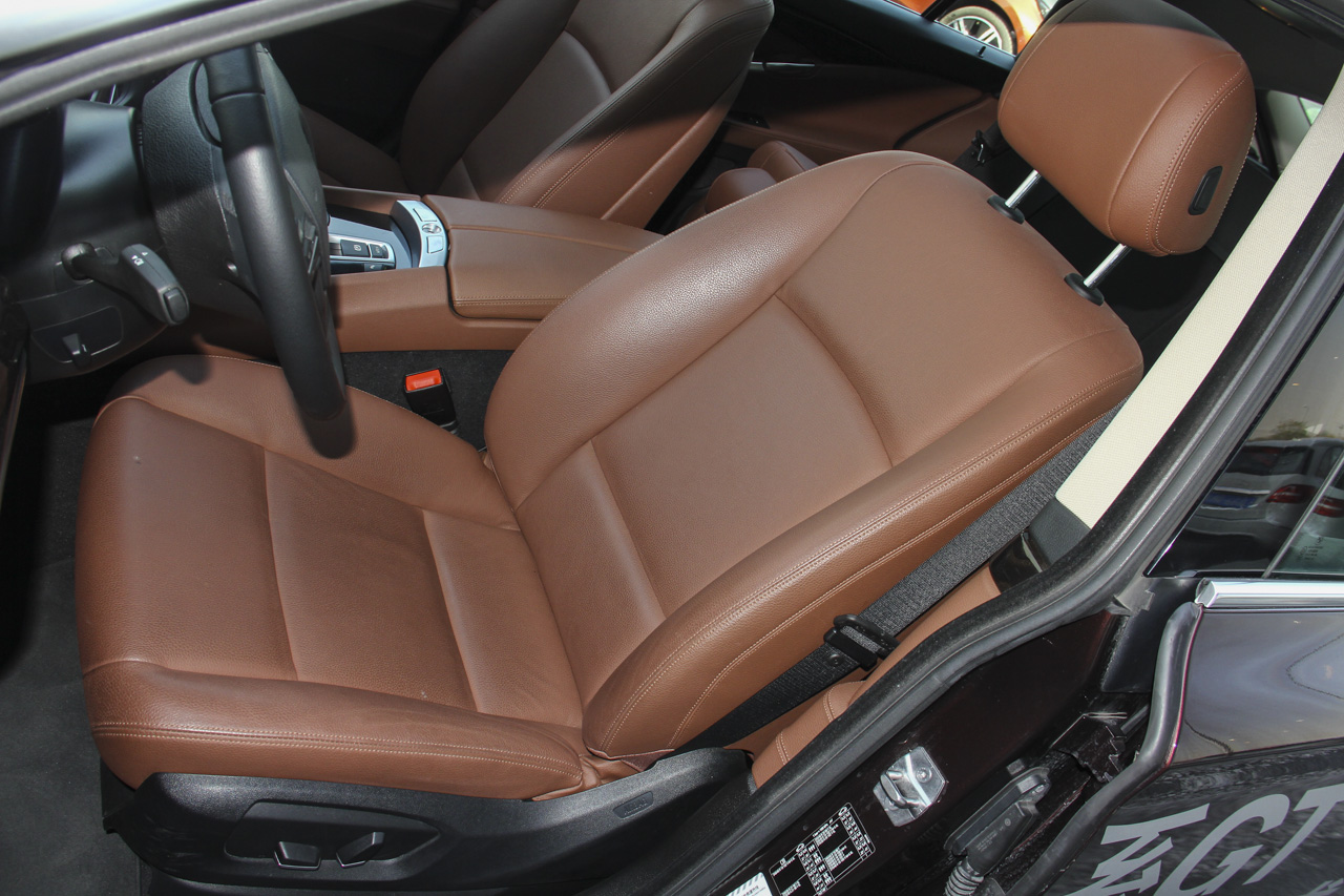 2015款宝马5系GT 2.0T自动528i领先型