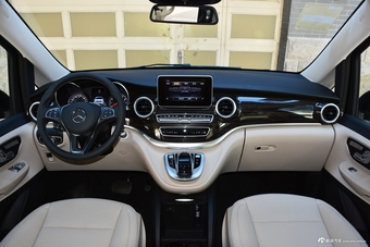 2018款奔驰V级 V 260 领航版国V图片