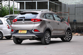 2016款锐腾 2.0T自动豪华版