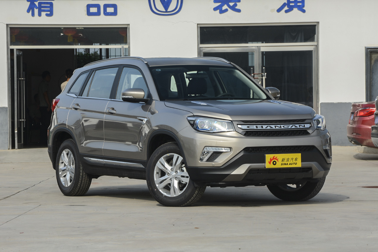 2017款长安CS75尚酷版 1.5T自动锋享型