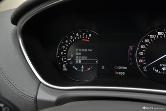 2018款林肯MKC 2.0T自动四驱尊雅版