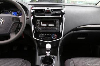 2018款风行F600L 2.0L手动舒适型