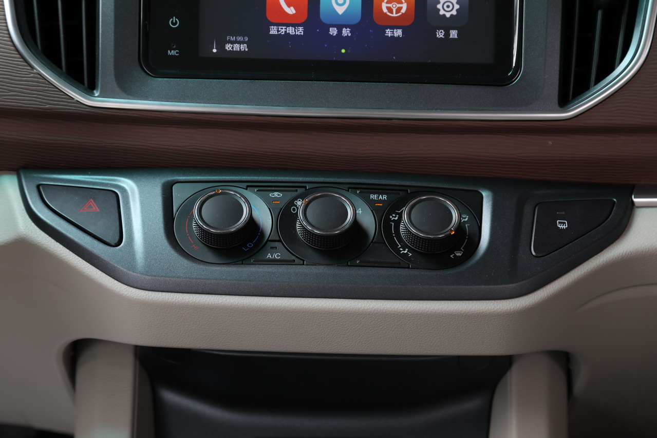 2019款菱智M5EV 豪华型