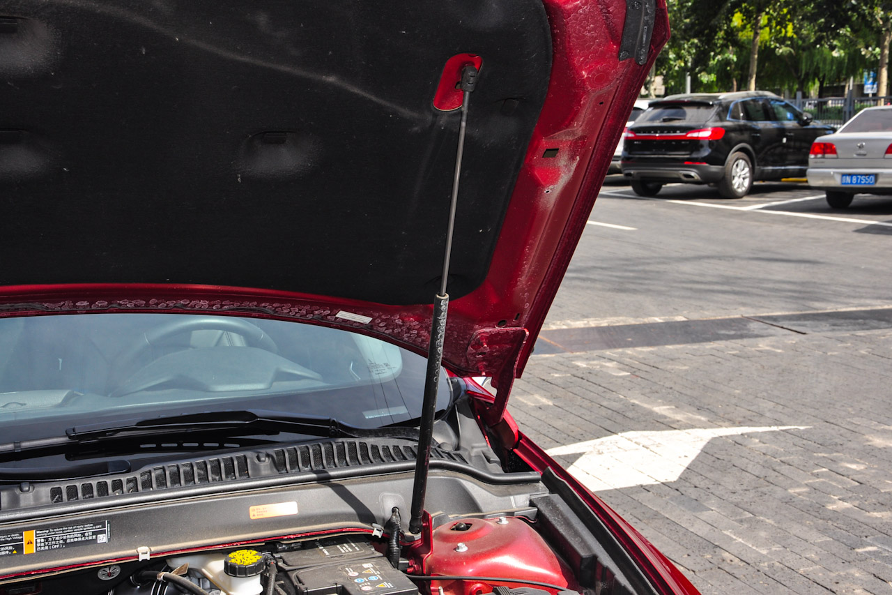 2016款林肯MKZ 2.0T自动尊耀版