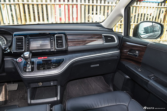 2016款艾力绅2.4L自动至尊版