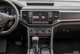 2017款途昂2.5T自动四驱至尊旗舰版530 V6