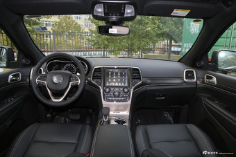 2017款大切诺基3.6L自动精英导航版图片