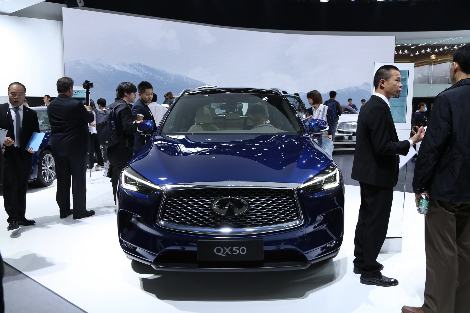 英菲尼迪QX50