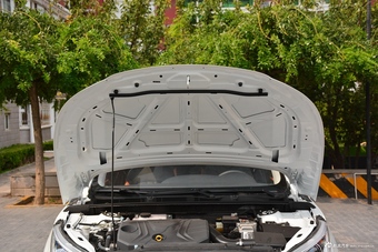 2019款奔腾B50 1.6L手动精英型