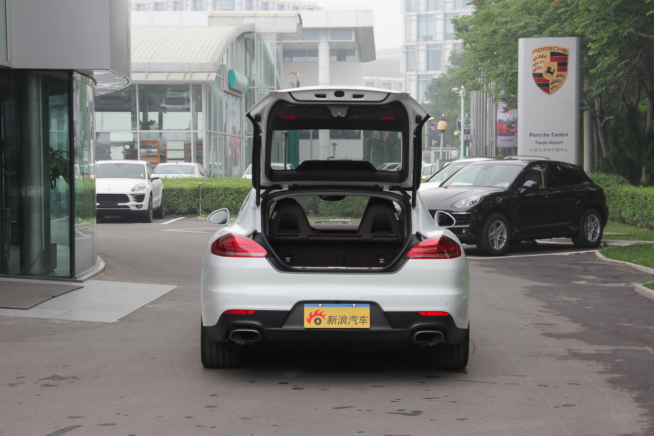 2014款保时捷Panamera 3.0T