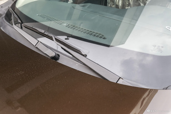 2016款海马V70 2.0L手动适·畅型 6座