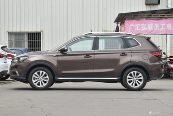 2016款荣威RX5 20T手动两驱旗舰版