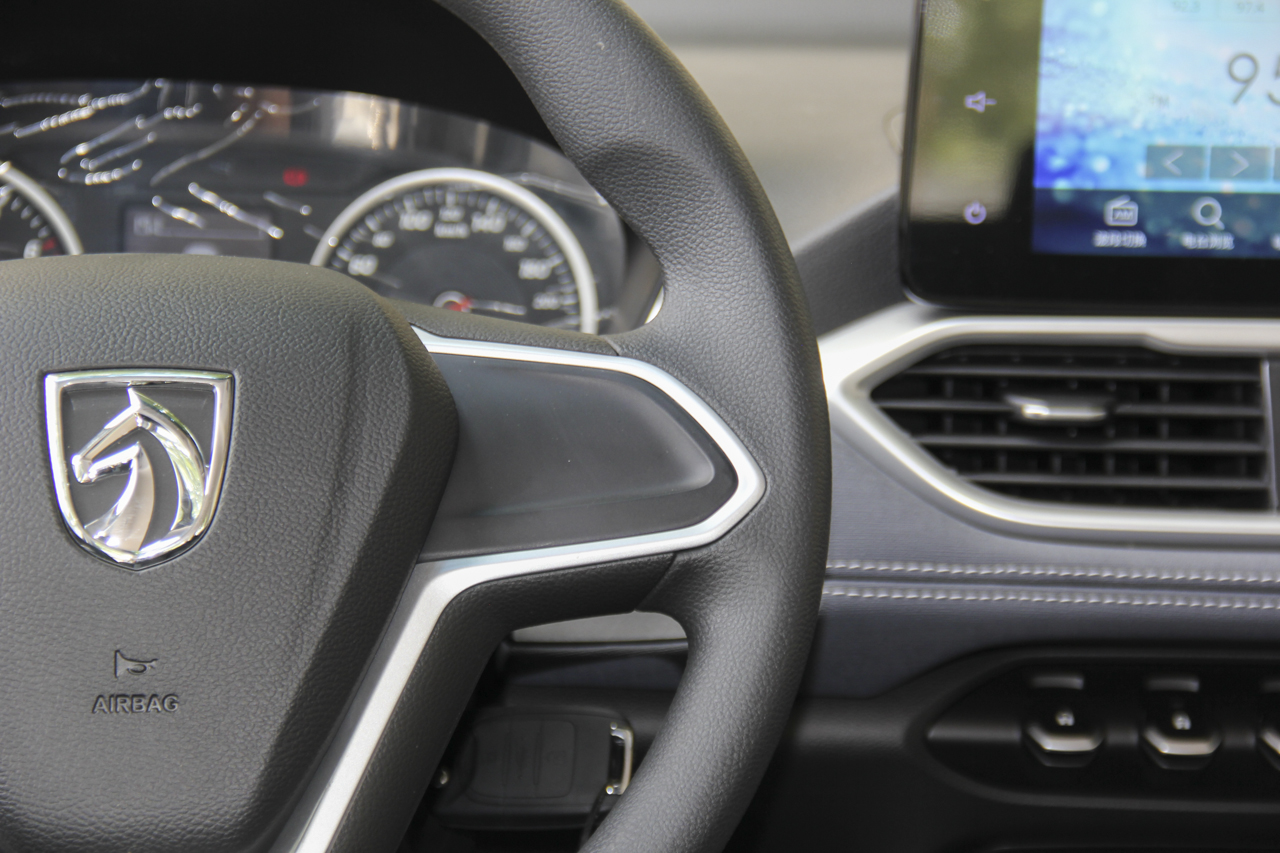 2018款宝骏530 1.5T手动豪华型