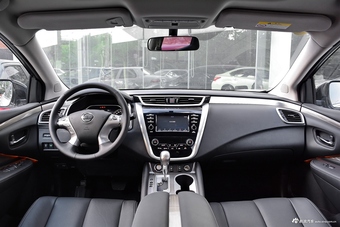 2017款楼兰2.5L自动XL两驱智尚版图片