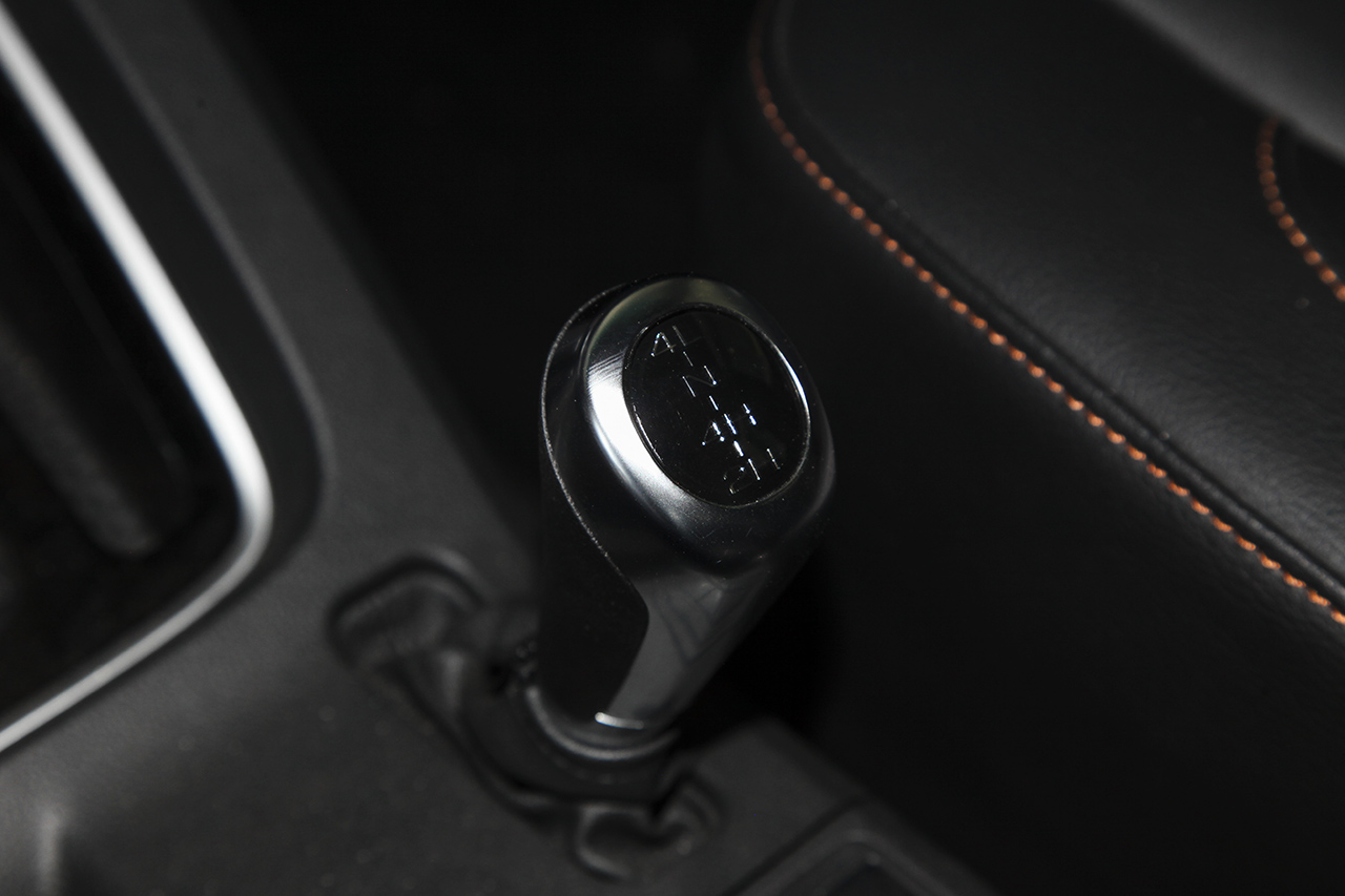 2016款北京BJ40L 2.3T自动四驱尊享版