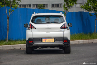 2016款标致3008 1.6THP自动至尚版 