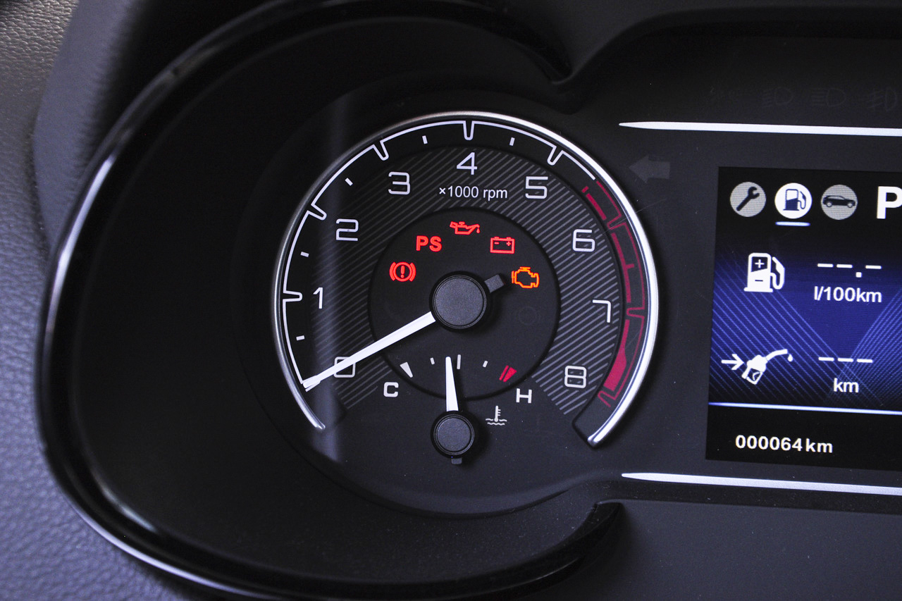 2016款东风风神AX7 2.3L自动智尊型