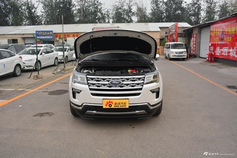 2018款探险者2.3T自动精英版