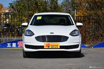 2019款福睿斯1.5L手动质享型