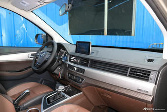 2018款风行SX6 1.6L自动豪华型