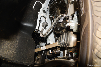 2017款起亚K2 1.4L手动15周年特别版GLS三厢