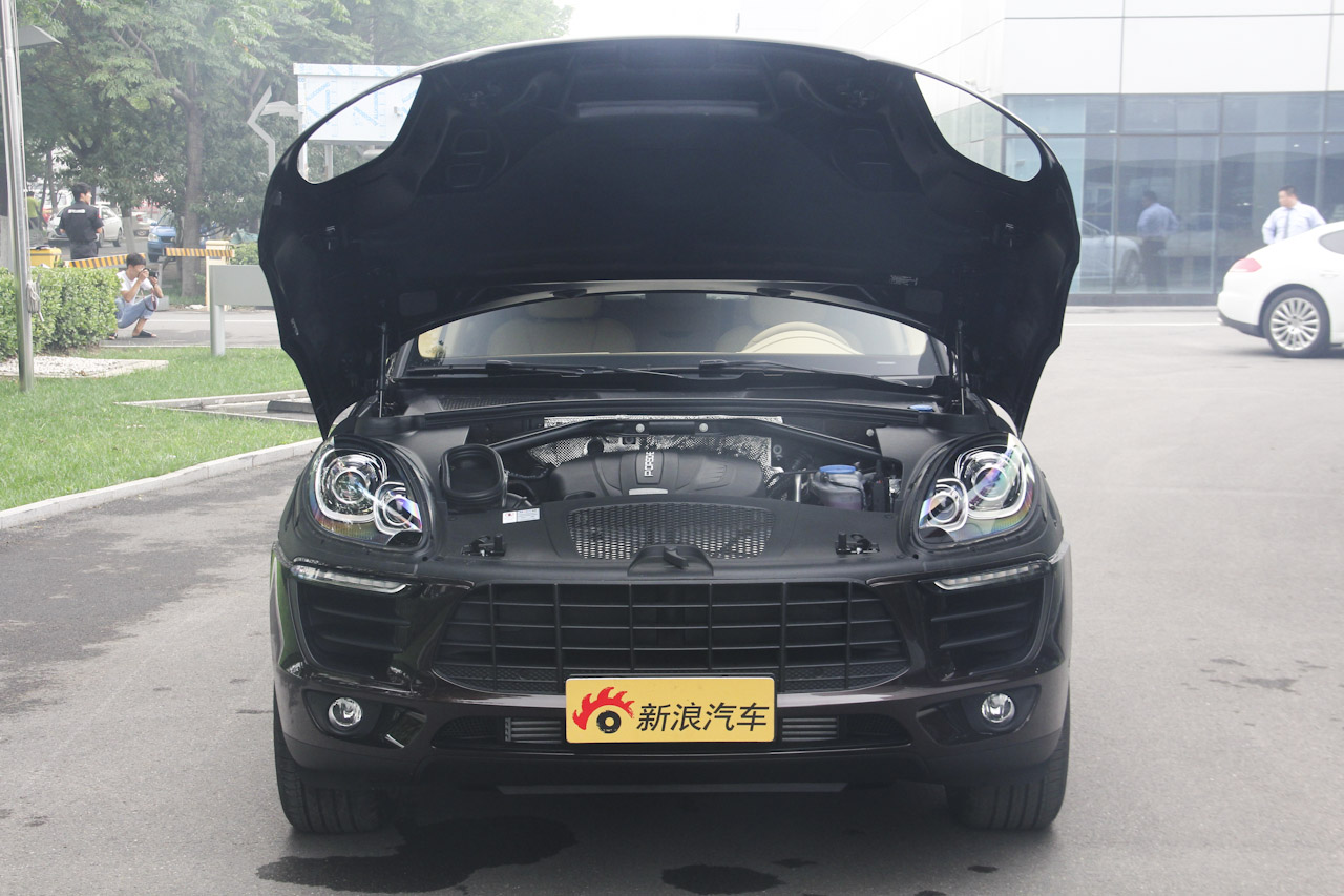 2017款Macan 2.0T自动图片