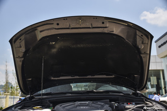 2016款大切诺基3.0TD自动柴油舒享导航版