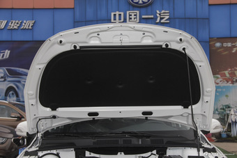 2016款骏派A70 1.6L自动豪华型