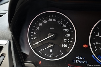 2017款宝马1系 125i自动