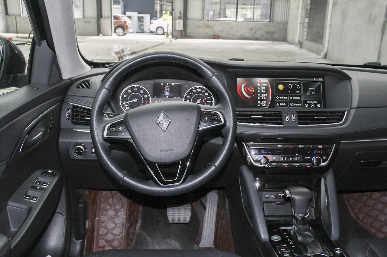 2016款宝沃BX7 2.0T自动两驱豪华版28T