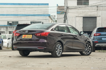 2018款睿骋CC1.5T自动智雅型