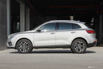 2016款宝沃BX7 2.0T自动四驱豪华版28T