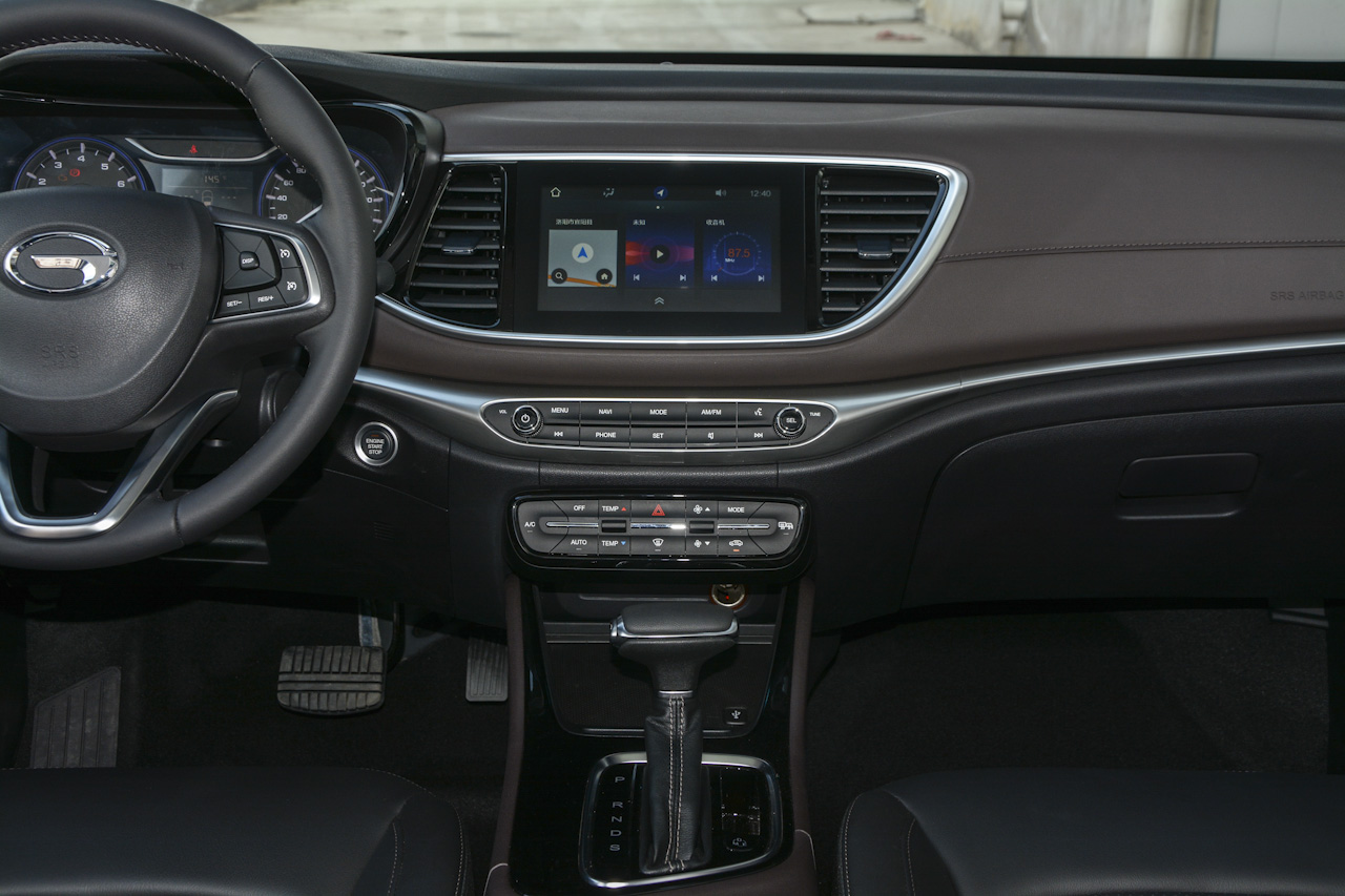 2018款传祺GA4 1.3T自动尊享版200T