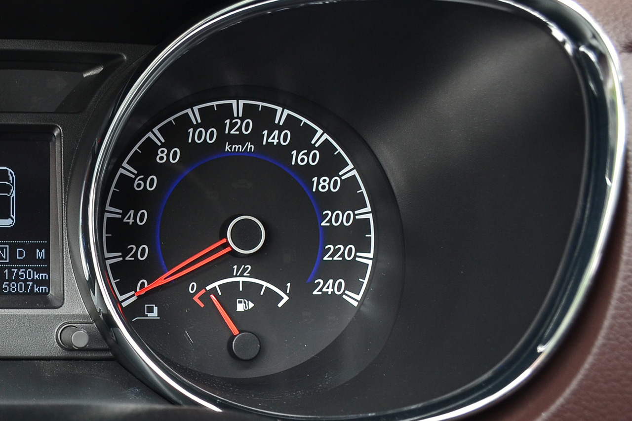 2016款启辰T70X 2.0L自动睿享运动版